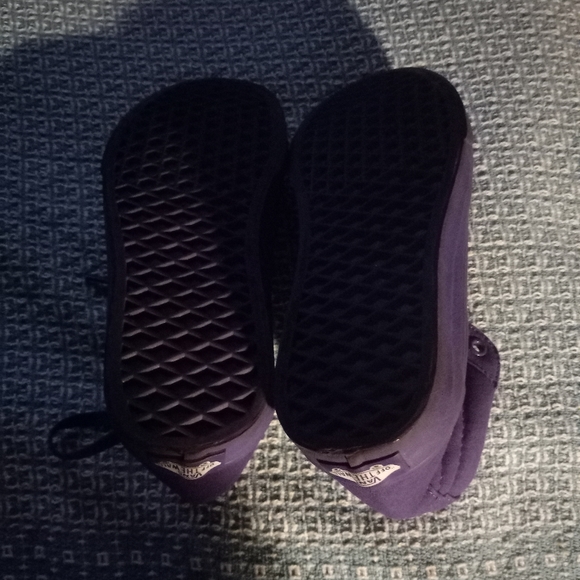 VANS  PURPLE HIGH TOP SNEAKER SIZE - Picture 5 of 15
